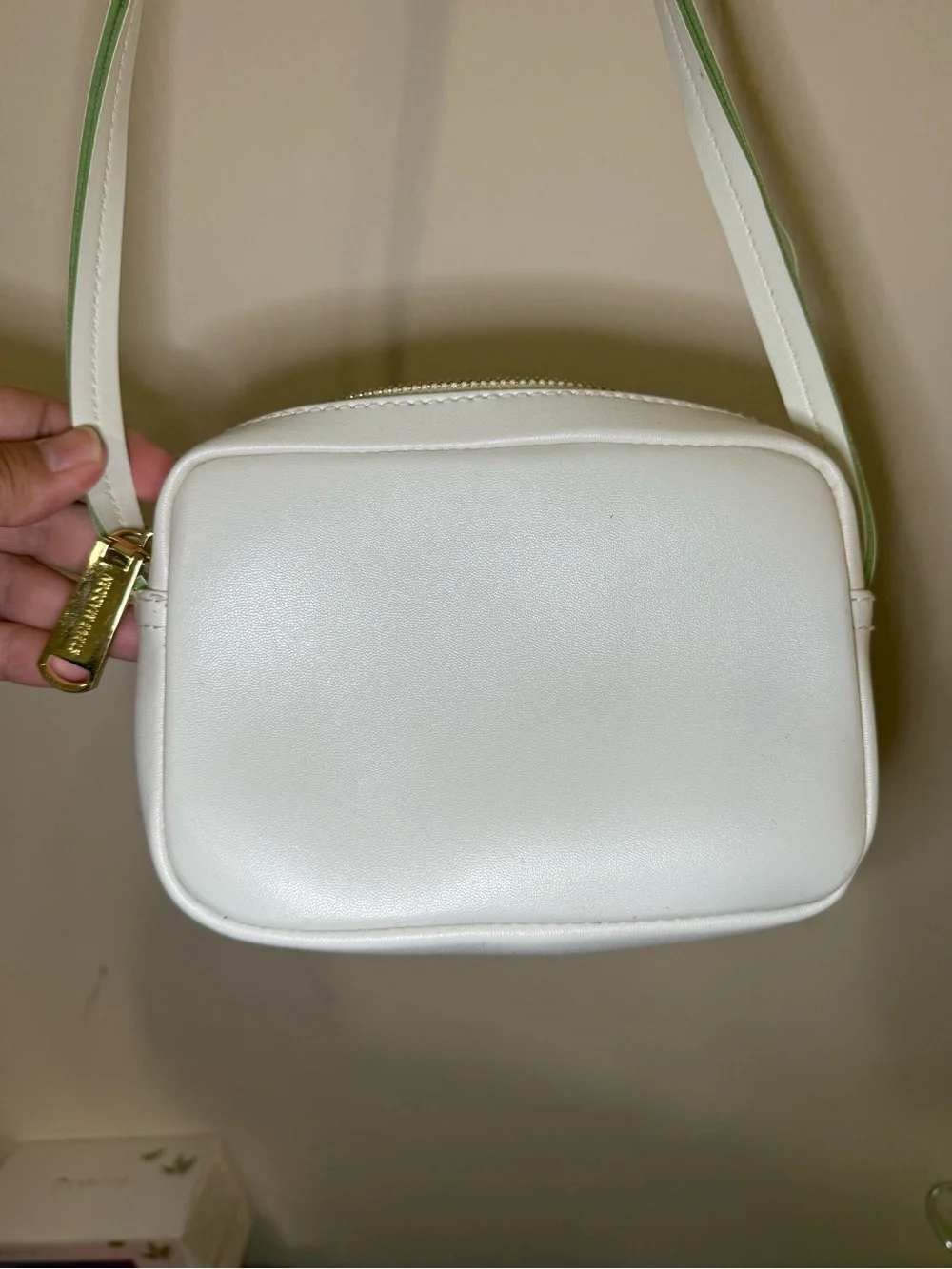 Steve Madden White Crossbody - Picture 4 of 4